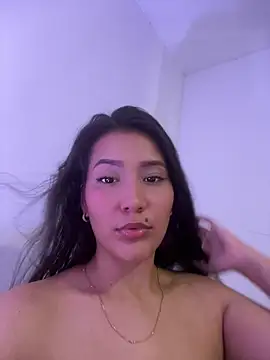 IsabellaJoness  online show from April 9, 8:59 pm