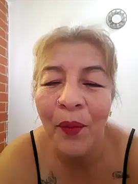 Snapshot of Abby-Blonde chatting on October 5, 12:40 pm Abby-Blonde online show from October 5, 12:40 pm