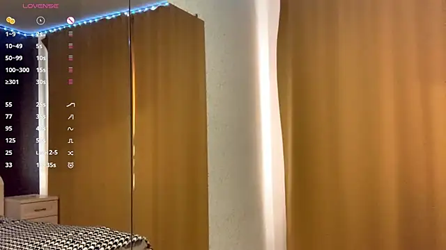 KrystinFunches online show from October 8, 9:11 am