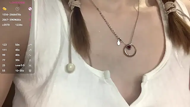 KrystinFunches online show from October 25, 8:13 am