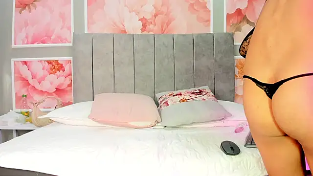 Snapshot of ValeryTrans_ chatting on July 18, 2:58 pm ValeryTrans online show from July 18, 2:58 pm