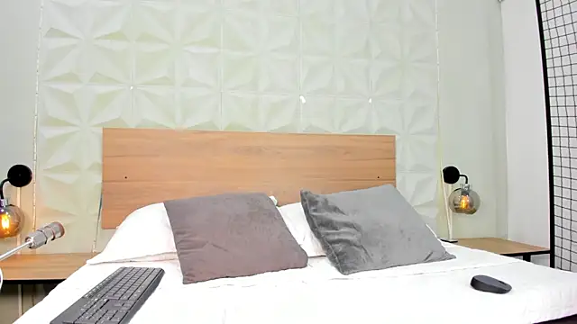 ValeryTrans  online show from November 15, 1:37 pm