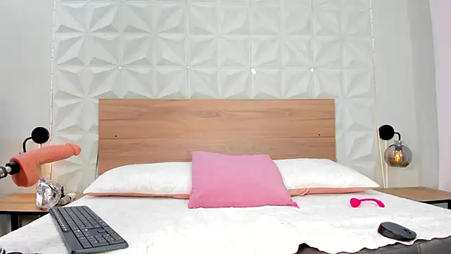 ValeryTrans  online show from January 7, 1:16 pm