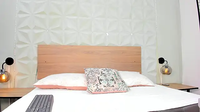 ValeryTrans  online show from November 12, 1:26 pm