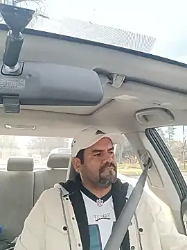 Snapshot of theking1_1 chatting on December 17, 4:34 pm theking1 1 online show from December 17, 4:34 pm