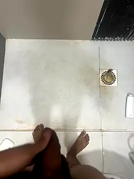 Snapshot of henrique61 chatting on September 23, 9:55 pm henrique61 online show from September 23, 9:55 pm