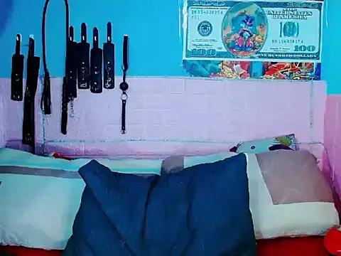 Snapshot of mylygrey chatting on December 14, 7:52 pm mylygrey online show from December 14, 7:52 pm