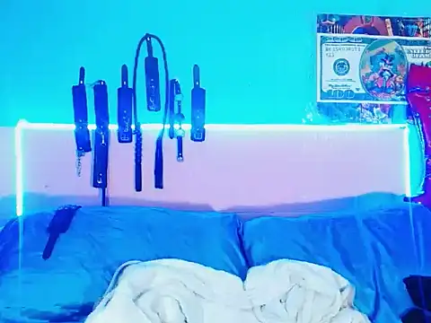 mylygrey online show from February 12, 4:07 pm