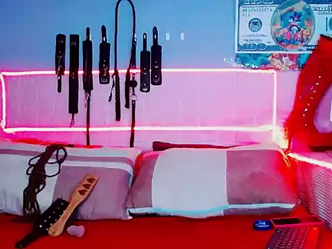 mylygrey online show from February 5, 7:21 pm