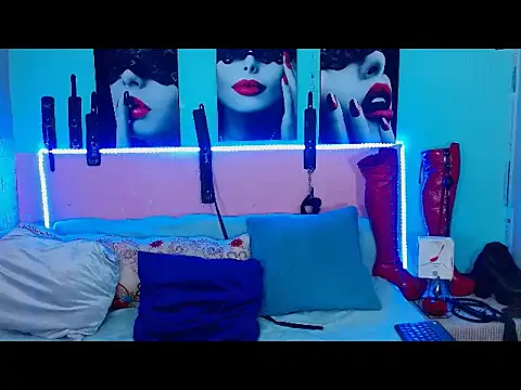 mylygrey online show from March 5, 2:13 pm