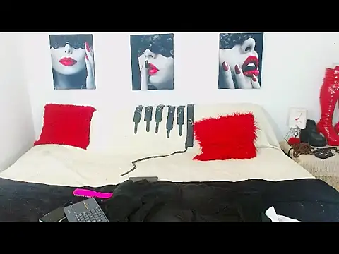 mylygrey online show from May 22, 5:44 pm