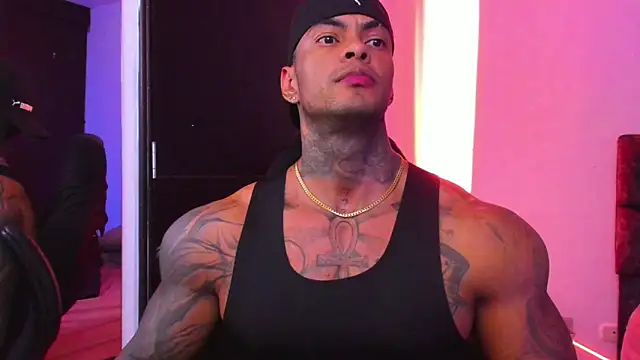 Snapshot of binmontana_ chatting on October 27, 9:16 pm binmontana online show from October 27, 9:16 pm