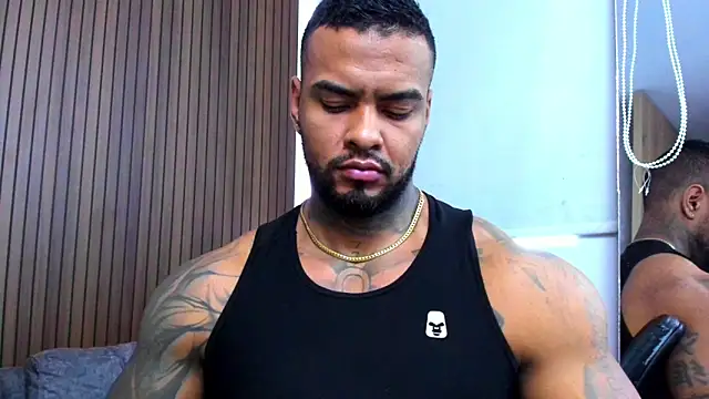 Snapshot of binmontana_ chatting on June 20, 12:43 pm binmontana online show from June 20, 12:43 pm