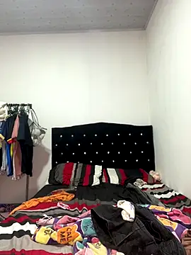 hot duo16 online show from October 31, 5:04 am