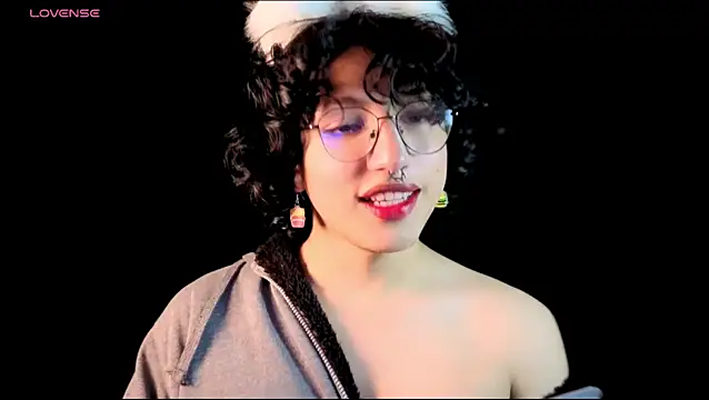 Snapshot of -BlueOpal- chatting on November 23, 8:52 pm -BlueOpal- online show from November 23, 8:52 pm