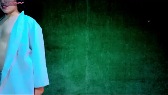 Snapshot of -BlueOpal- chatting on November 12, 7:51 pm -BlueOpal- online show from November 12, 7:51 pm