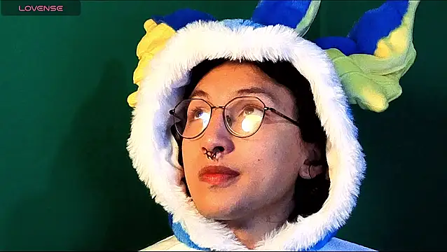 Snapshot of -BlueOpal- chatting on October 15, 6:38 pm -BlueOpal- online show from October 15, 6:38 pm