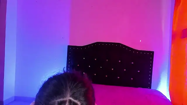 Snapshot of kitty__chs chatting on December 15, 12:00 pm kitty chs online show from December 15, 12:00 pm