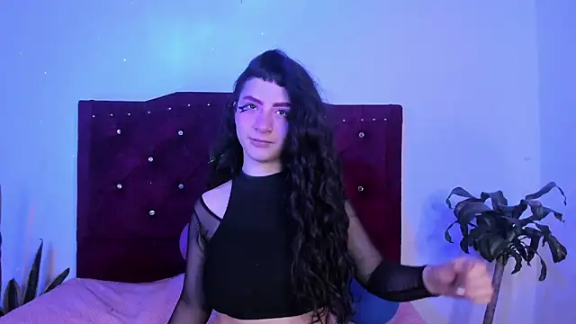 Snapshot of kitty__chs chatting on February 13, 3:01 pm kitty chs online show from February 13, 3:01 pm