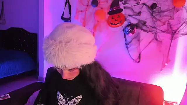 Snapshot of kitty__chs chatting on November 11, 1:50 pm kitty chs online show from November 11, 1:50 pm