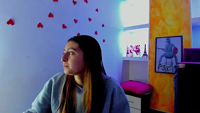 lala clark online show from February 24, 8:42 pm