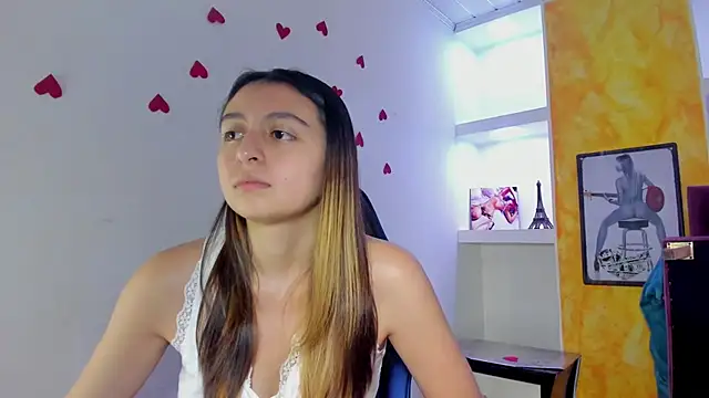 lala clark online show from February 25, 8:30 pm