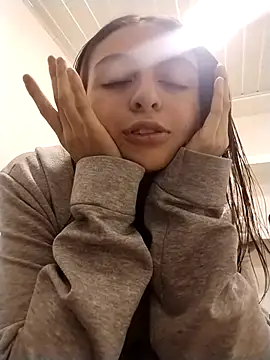 lala clark online show from February 2, 8:08 pm