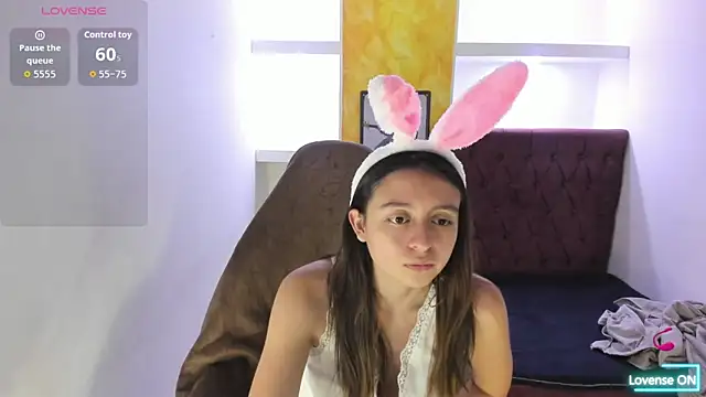 lala clark online show from December 22, 8:20 pm