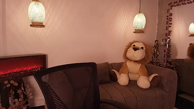 Snapshot of Candy_dim chatting on November 5, 8:12 pm Candy dim online show from November 5, 8:12 pm