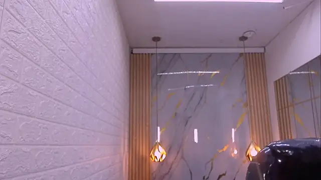 kat 96  online show from December 16, 7:18 pm