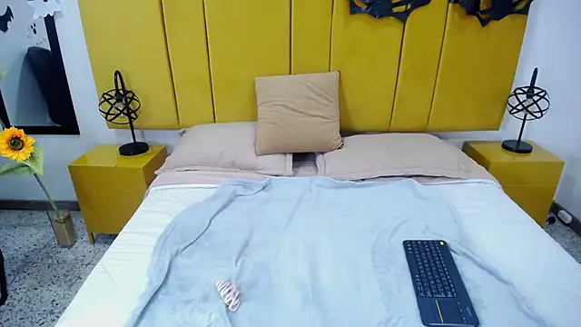 Snapshot of Pamela_Johnsn chatting on October 25, 8:20 pm Pamela Johnsn online show from October 25, 8:20 pm