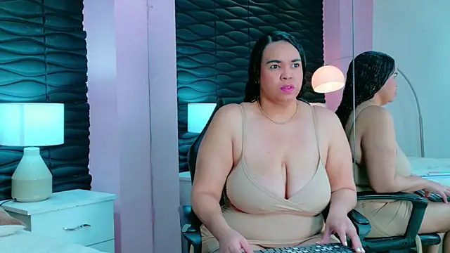 Valery Nasty   online show from November 1, 5:29 pm