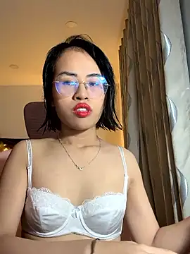 EllieYoon online show from December 20, 3:59 pm