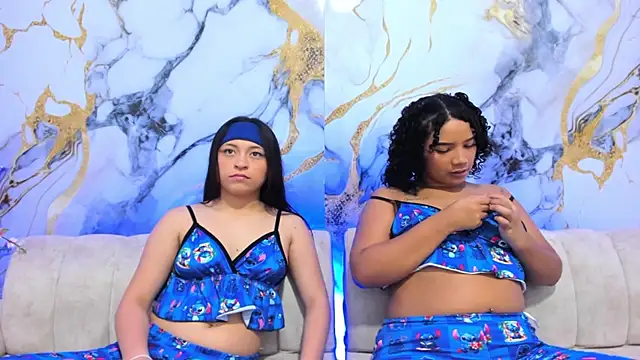 Snapshot of Venus_Girls_ chatting on October 5, 3:41 am Venus Girls online show from October 5, 3:41 am