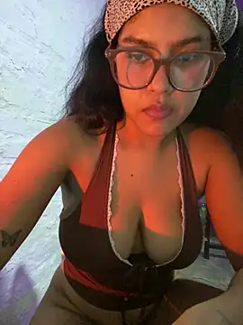 Snapshot of miiabrown18 chatting on June 28, 1:56 am miiabrown18 online show from June 28, 1:56 am