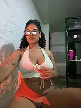 Snapshot of miiabrown18 chatting on June 12, 1:14 am miiabrown18 online show from June 12, 1:14 am