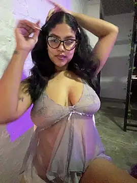 Snapshot of miiabrown18 chatting on July 15, 11:56 pm miiabrown18 online show from July 15, 11:56 pm
