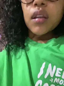 miiabrown18 online show from January 18, 11:52 pm