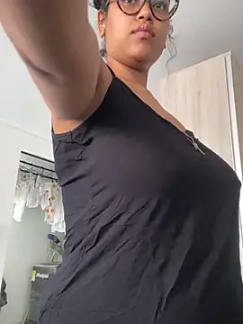 miiabrown18 online show from October 16, 9:34 pm