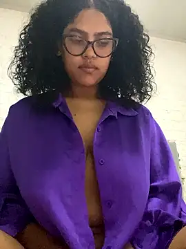 miiabrown18 online show from January 10, 12:33 pm