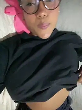 Snapshot of miiabrown18 chatting on November 22, 3:38 am miiabrown18 online show from November 22, 3:38 am