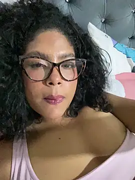 miiabrown18 online show from October 8, 1:40 am