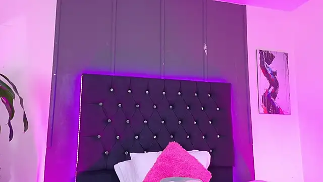 Kataaleya  12 online show from November 11, 12:00 pm