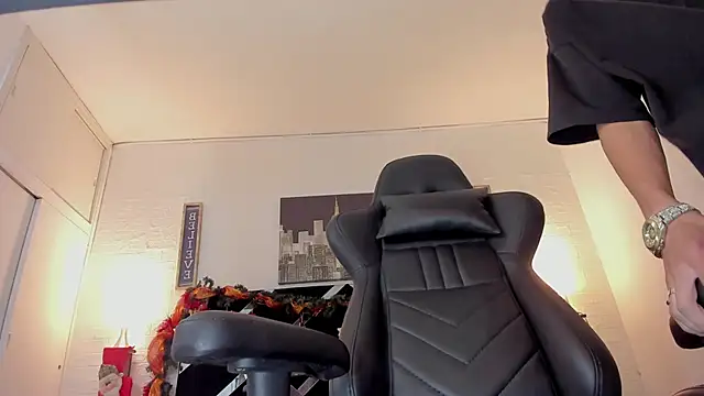 Snapshot of iammariano chatting on December 17, 3:33 am iammariano online show from December 17, 3:33 am