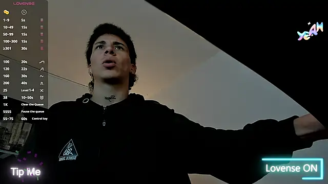 Snapshot of iammariano chatting on January 9, 3:24 am iammariano online show from January 9, 3:24 am