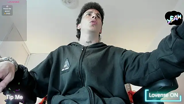 iammariano online show from December 3, 4:13 am