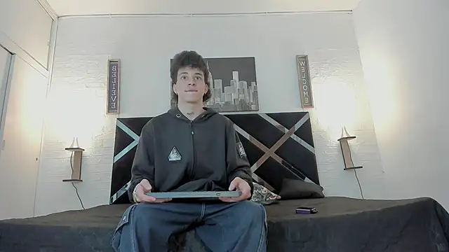 iammariano online show from November 12, 3:32 am