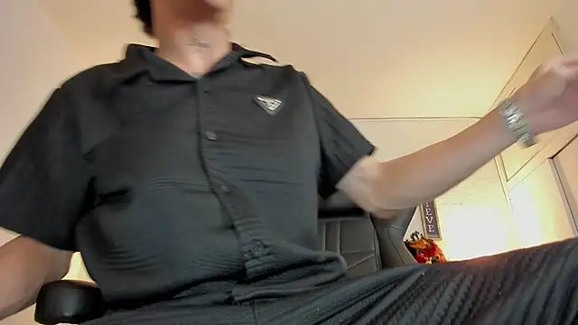 Snapshot of iammariano chatting on December 20, 3:42 am iammariano online show from December 20, 3:42 am