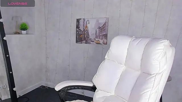 Berta Kelly online show from December 5, 12:10 am