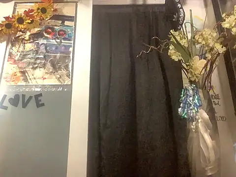 blondebarbiebae online show from April 10, 5:14 am